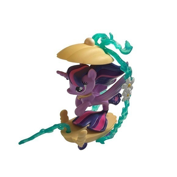 Amazon.com: My Little Pony: The Movie Canterlot  My Little Pony Twilight Sparkle Mermaid Carriage Seaquestria Movie &‎ Rarity Set